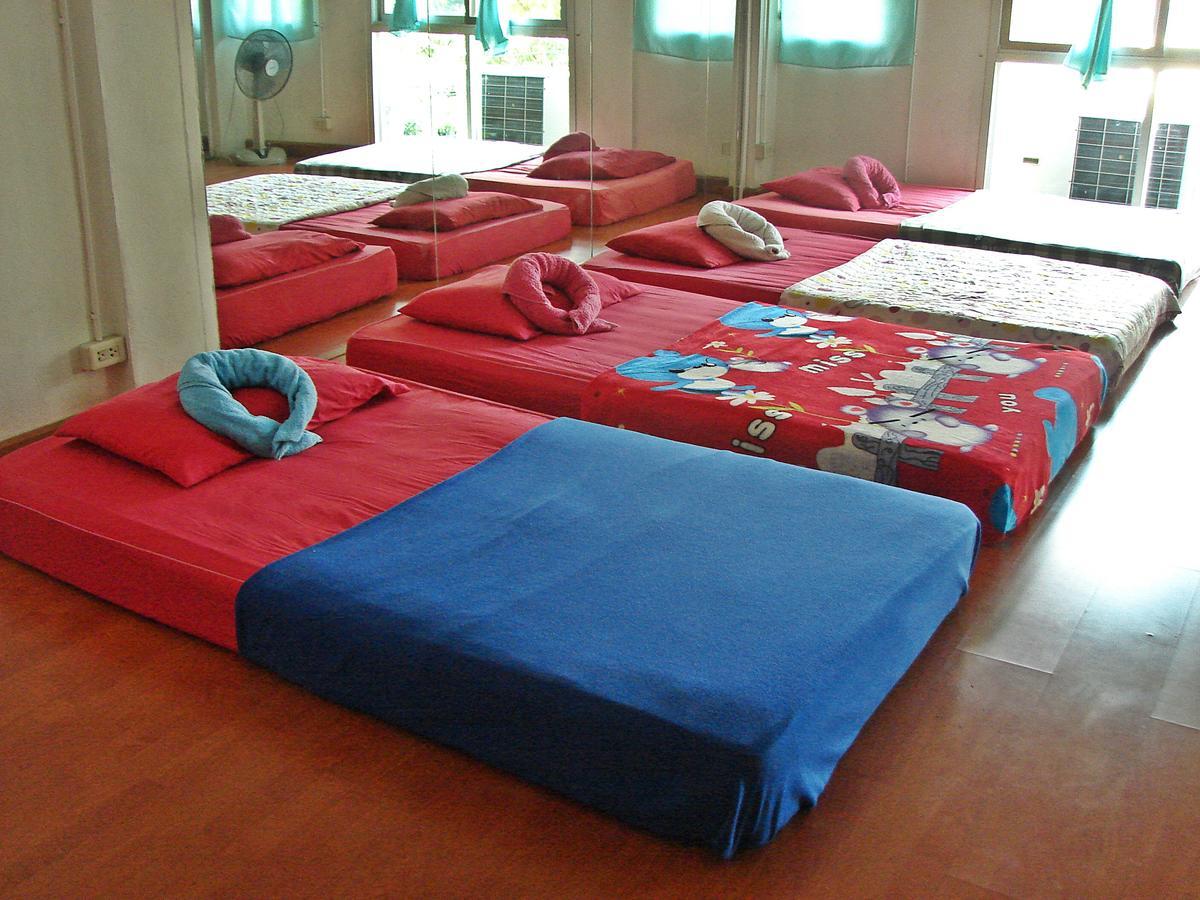Gondor Guesthouse Chiang Mai Exterior photo